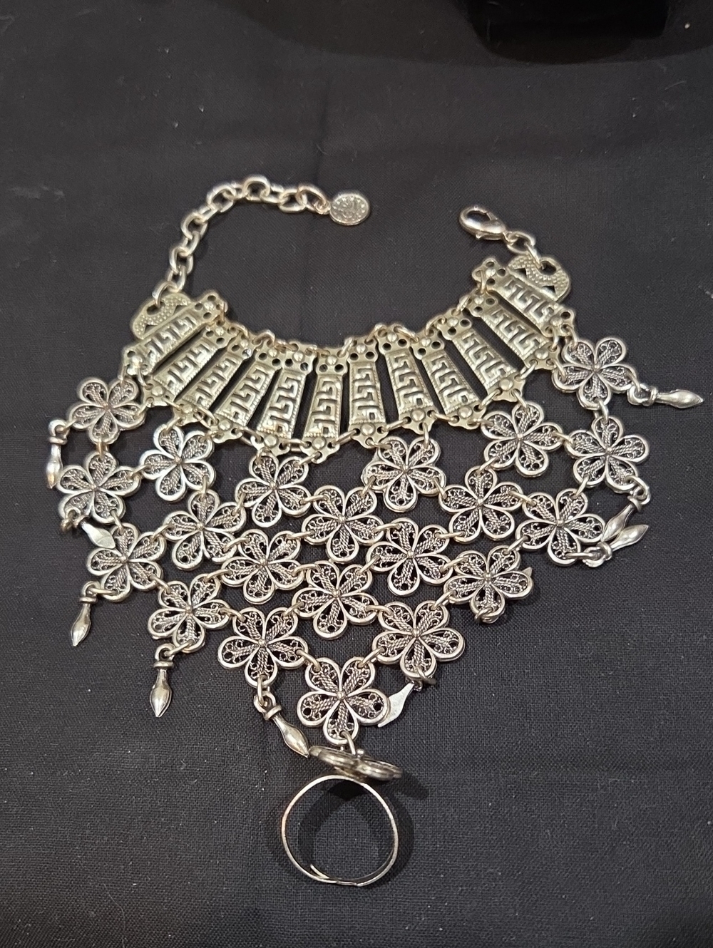 HAND CHAIN AND BRACELET WITH RING - Picture 2 of 3